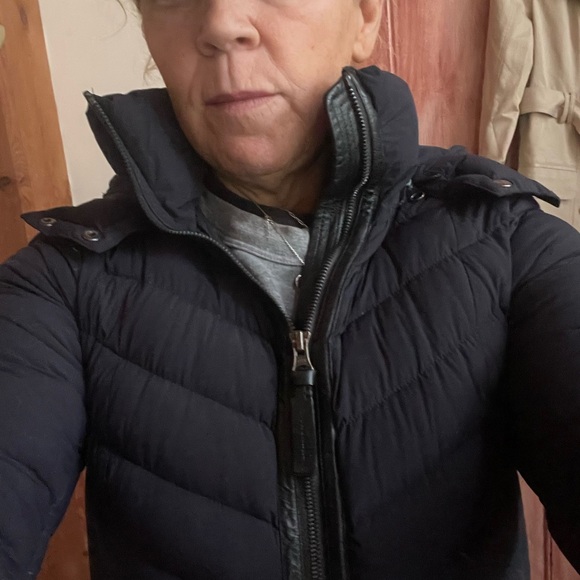 Beautiful Mackage down hooded jacket - Picture 9 of 11